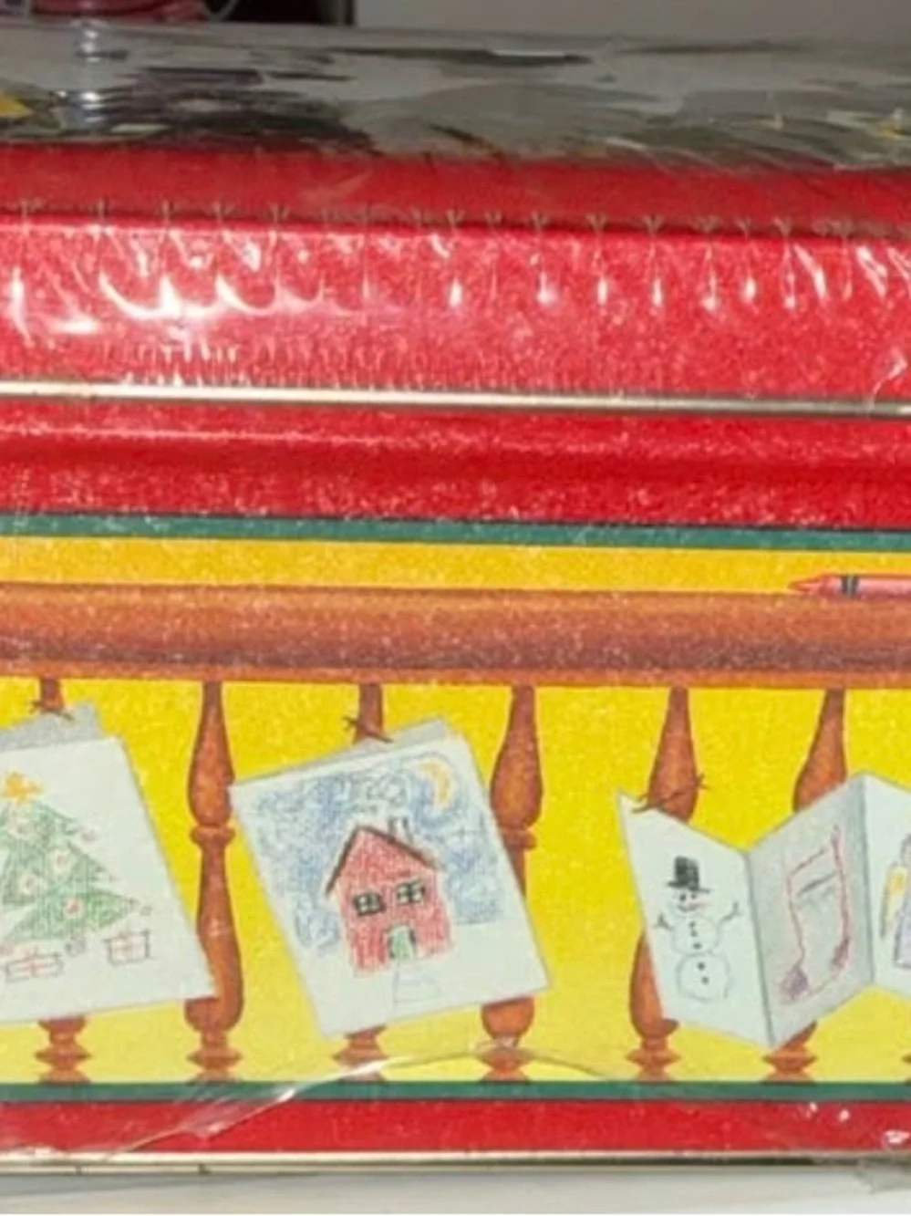 Vintage Crayola tin crayons and ornament E1